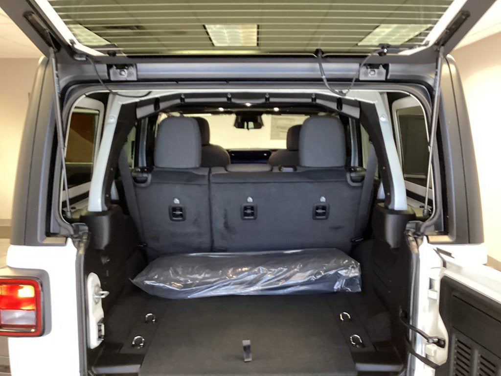 2027 Jeep Wrangler WRANGLER 4-DOOR WILLYS