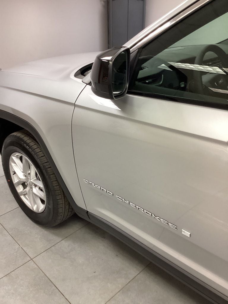 2026 Jeep Grand Cherokee GRAND CHEROKEE LAREDO X 4X4