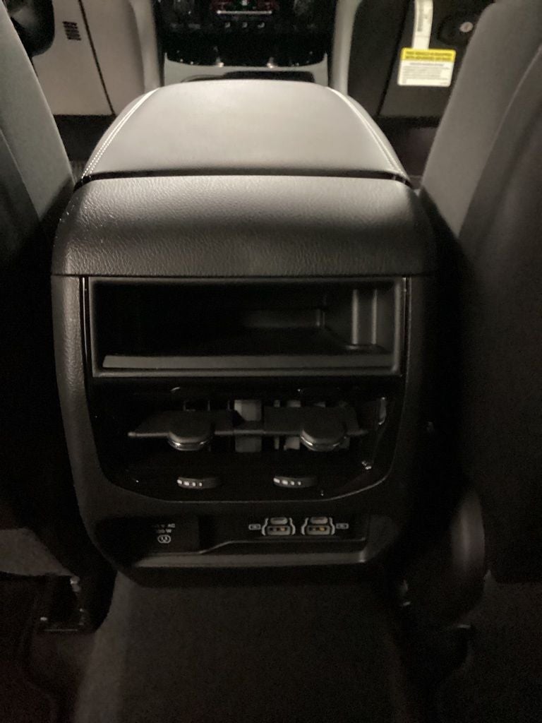 2026 Jeep Grand Cherokee GRAND CHEROKEE LAREDO X 4X4