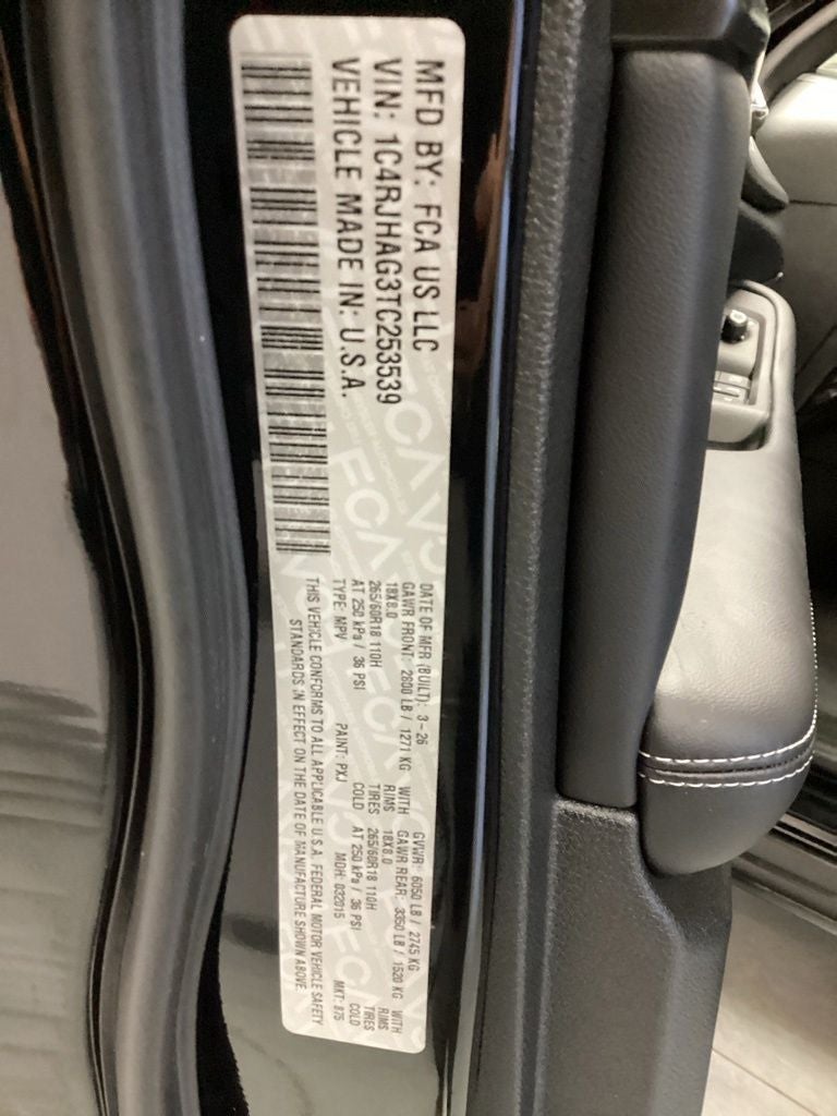 2026 Jeep Grand Cherokee GRAND CHEROKEE LAREDO X 4X4