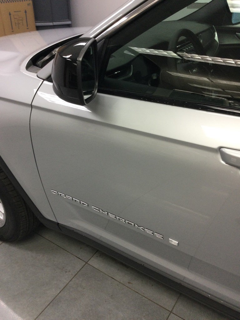 2025 Jeep Grand Cherokee GRAND CHEROKEE LAREDO X 4X4