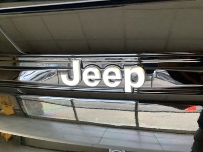 2026 Jeep Grand Cherokee GRAND CHEROKEE LAREDO X 4X4