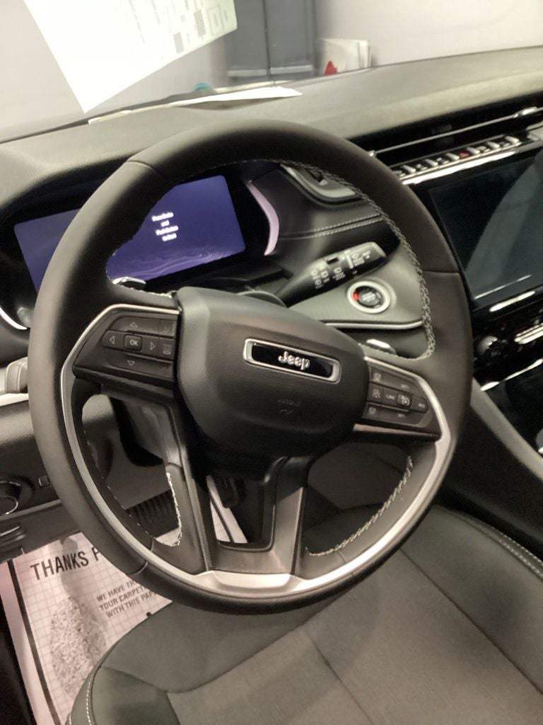 2026 Jeep Grand Cherokee GRAND CHEROKEE LAREDO X 4X4