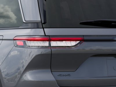 2027 Jeep Grand Cherokee Laredo Altitude