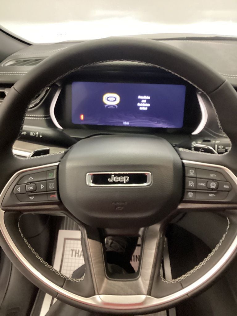 2026 Jeep Grand Cherokee GRAND CHEROKEE LAREDO ALTITUDE 4X4