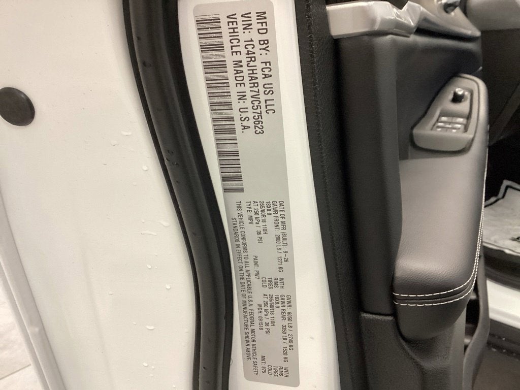 2027 Jeep Grand Cherokee GRAND CHEROKEE LAREDO ALTITUDE 4X4