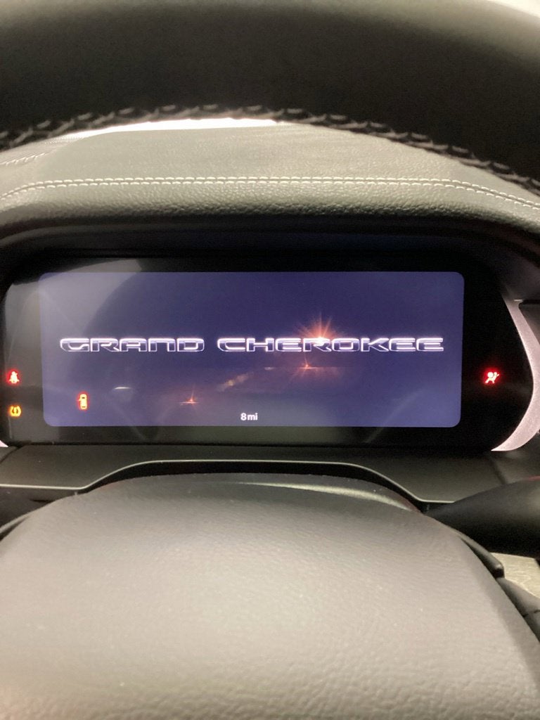 2027 Jeep Grand Cherokee GRAND CHEROKEE LAREDO ALTITUDE 4X4