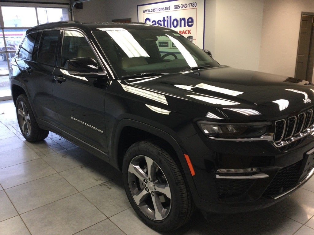 2025 Jeep Grand Cherokee GRAND CHEROKEE LIMITED 4X4