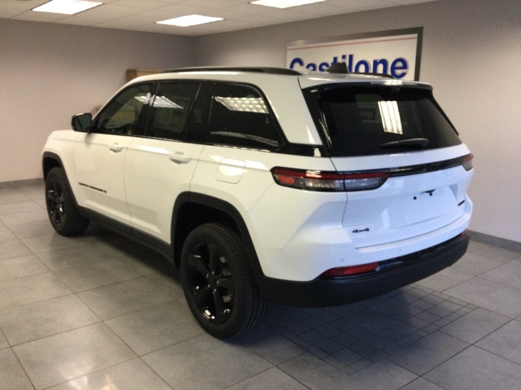 2025 Jeep Grand Cherokee GRAND CHEROKEE LIMITED 4X4