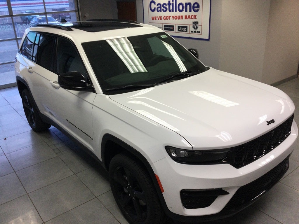 2025 Jeep Grand Cherokee GRAND CHEROKEE LIMITED 4X4