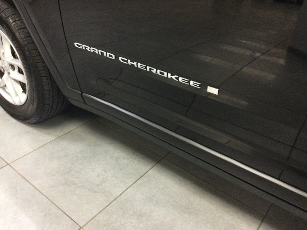 2023 Jeep Grand Cherokee L Laredo 4x4