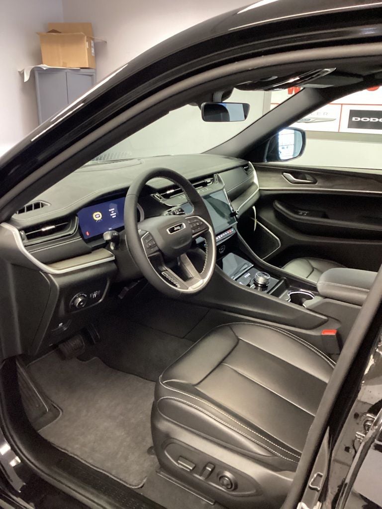 2026 Jeep Grand Cherokee GRAND CHEROKEE L LIMITED 4X4