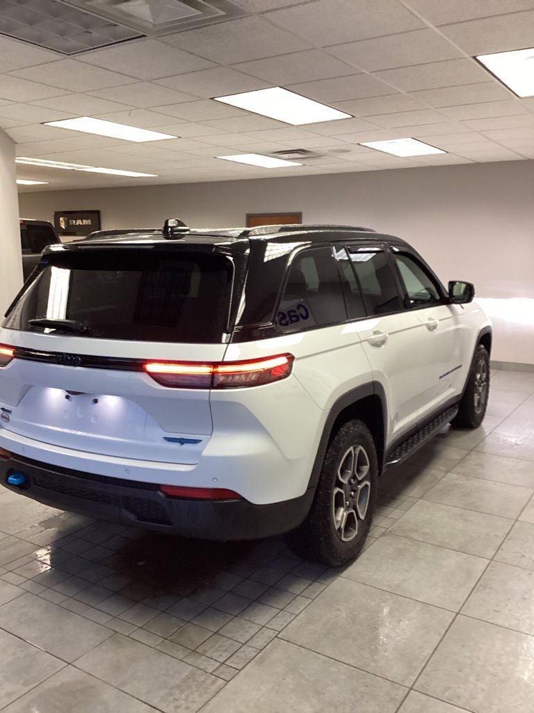 2022 Jeep Grand Cherokee 4xe Trailhawk 4x4