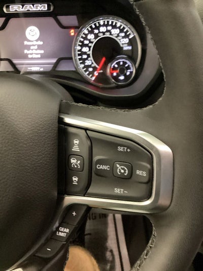 2025 RAM 1500 Big Horn Crew Cab 4x4 5'7' Box