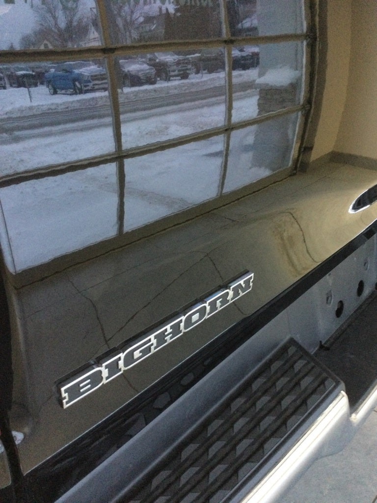 2022 RAM 1500 Big Horn Crew Cab 4x4 5'7' Box