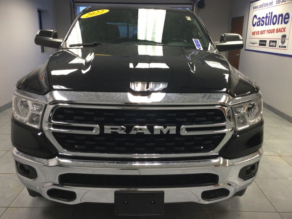 2022 RAM 1500 Big Horn Crew Cab 4x4 5'7' Box