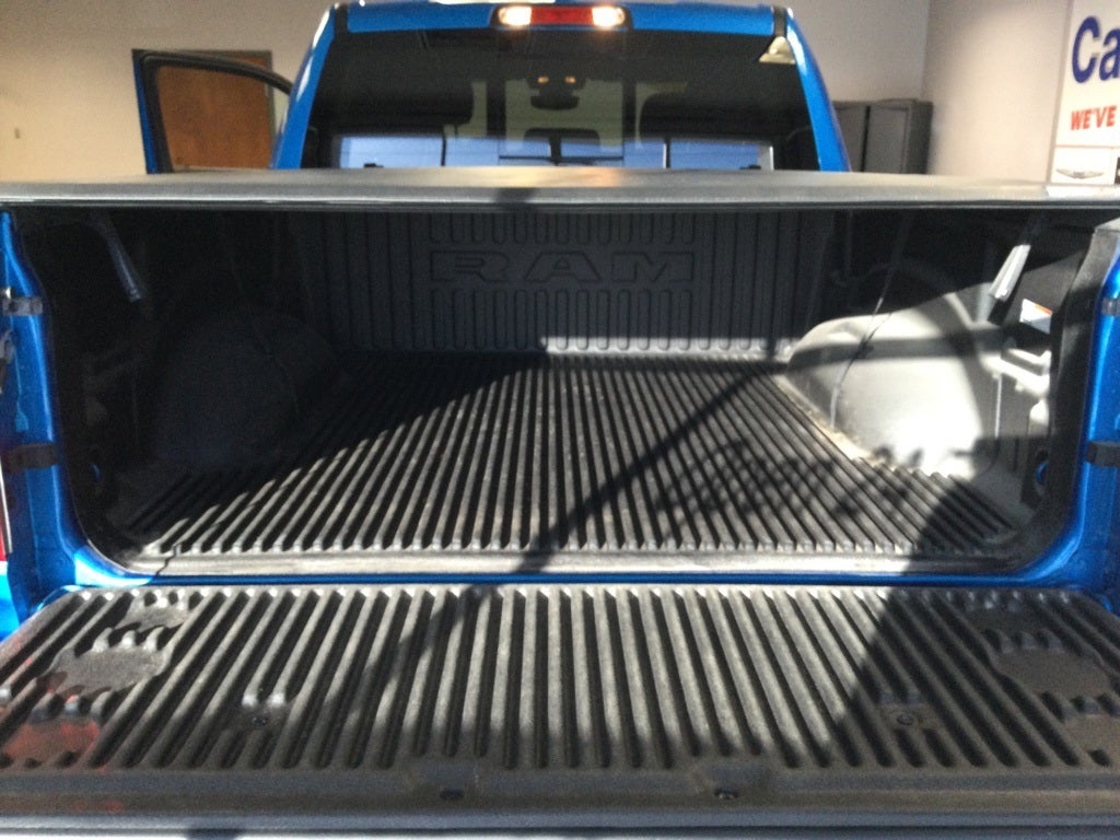 2022 RAM 1500 Big Horn Crew Cab 4x4 5'7' Box