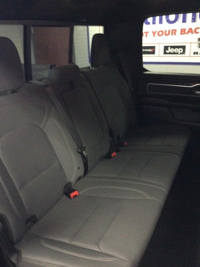 2022 RAM 1500 Big Horn Crew Cab 4x4 5'7' Box