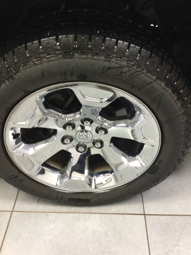 2022 RAM 1500 Big Horn Crew Cab 4x4 5'7' Box