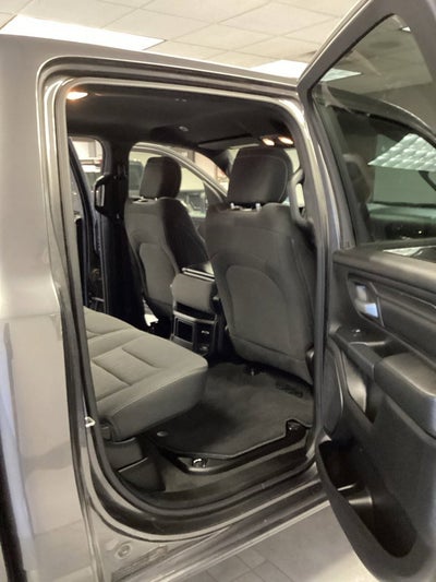 2024 RAM 1500 Tradesman Crew Cab 4x4 5'7' Box