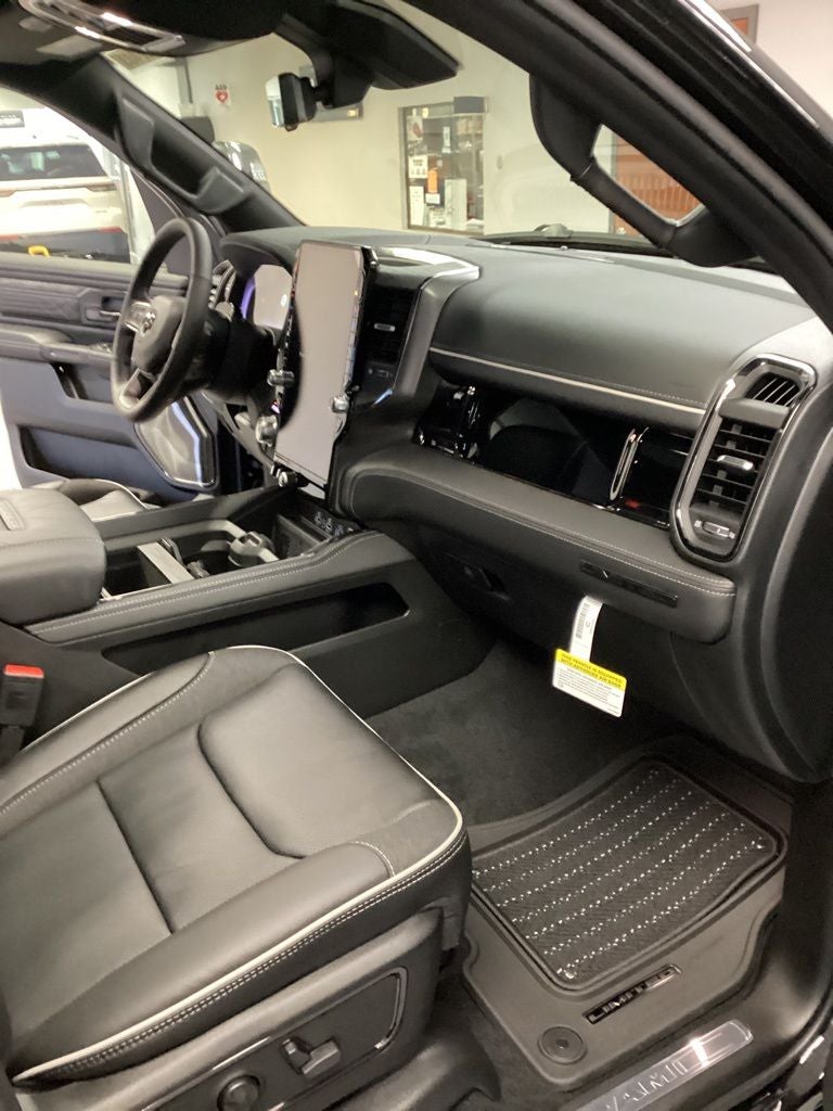 2026 RAM Ram 1500 RAM 1500 LIMITED CREW CAB 4X4 5'7' BOX