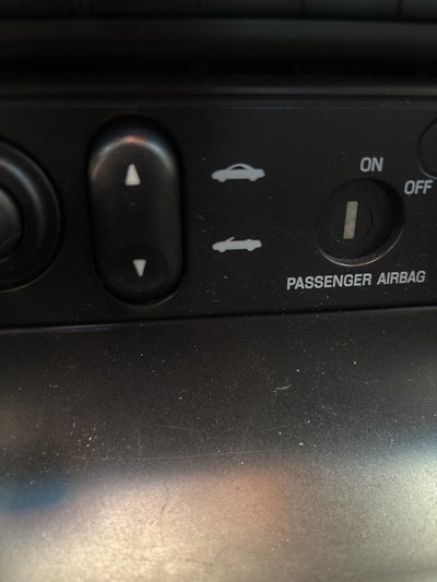 2002 Ford Thunderbird Base