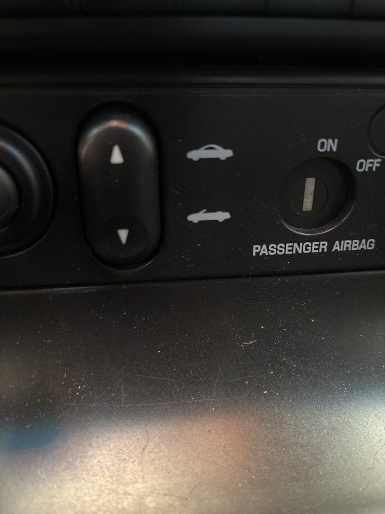 2002 Ford Thunderbird Base