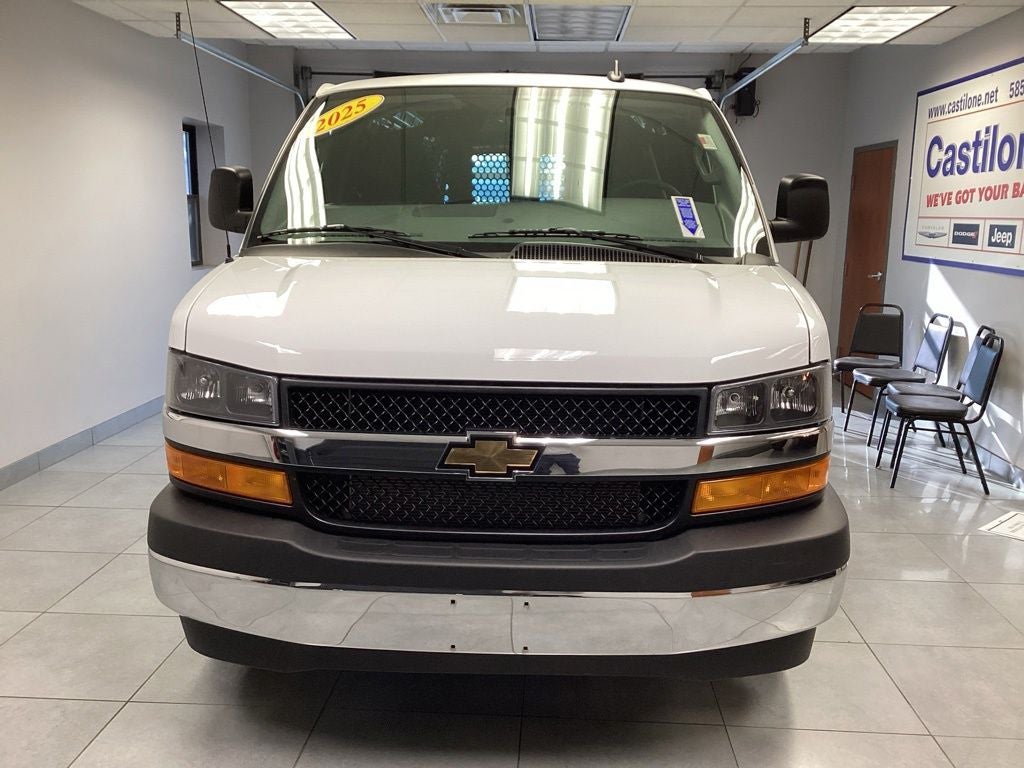 2025 Chevrolet Express Cargo RWD 2500 Regular Wheelbase WT