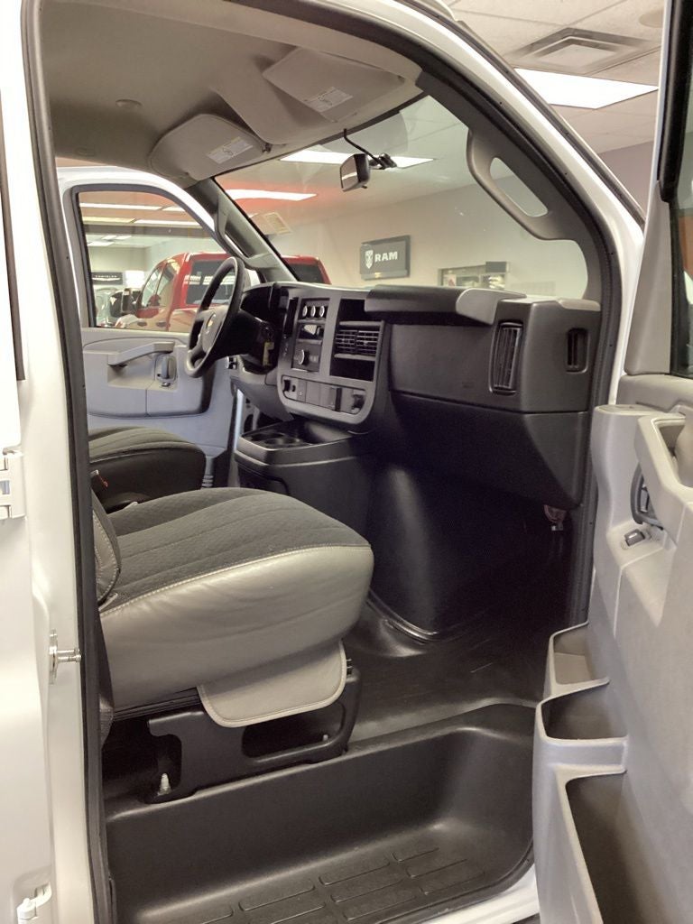2025 Chevrolet Express Cargo RWD 2500 Regular Wheelbase WT
