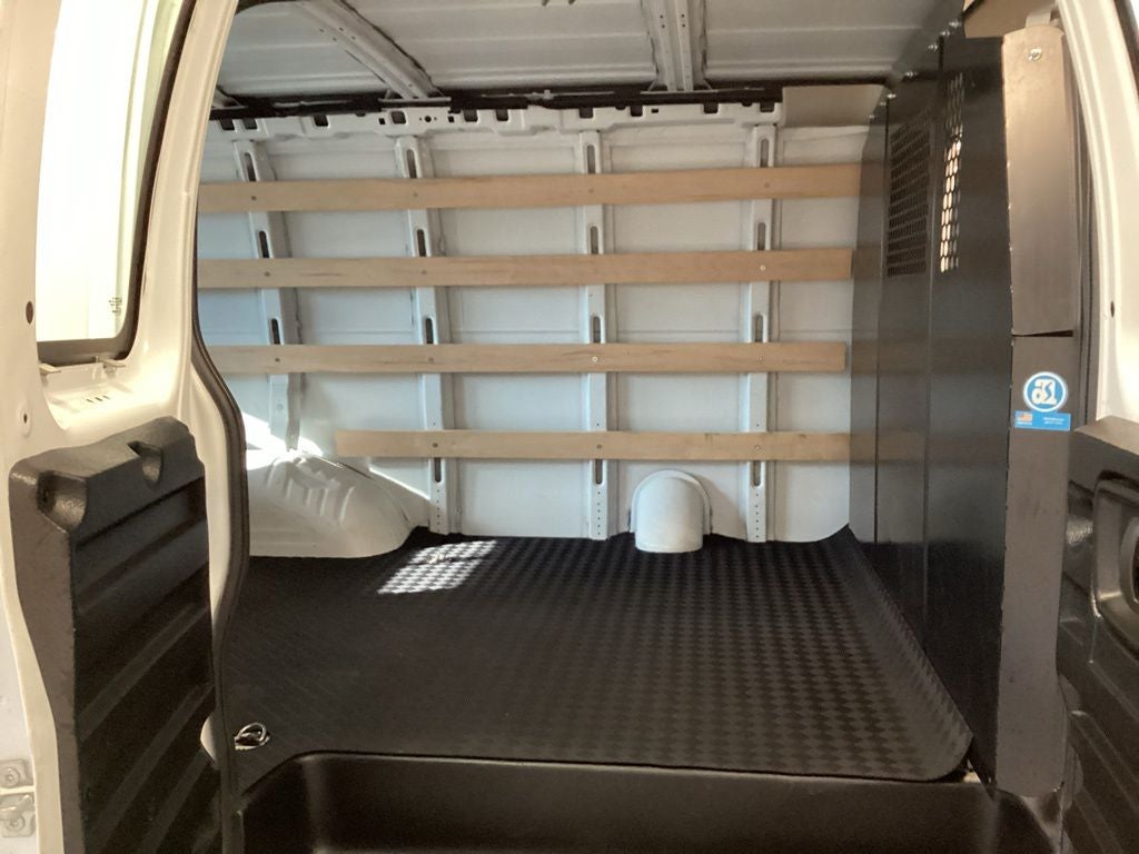 2025 Chevrolet Express Cargo RWD 2500 Regular Wheelbase WT