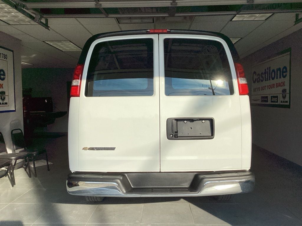 2025 Chevrolet Express Cargo RWD 2500 Regular Wheelbase WT