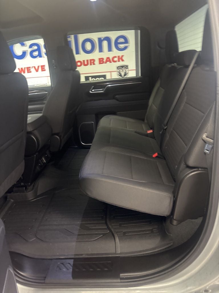 2025 GMC Sierra 2500HD 4WD Crew Cab Long Bed SLE