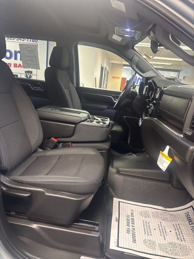 2025 GMC Sierra 2500HD 4WD Crew Cab Long Bed SLE