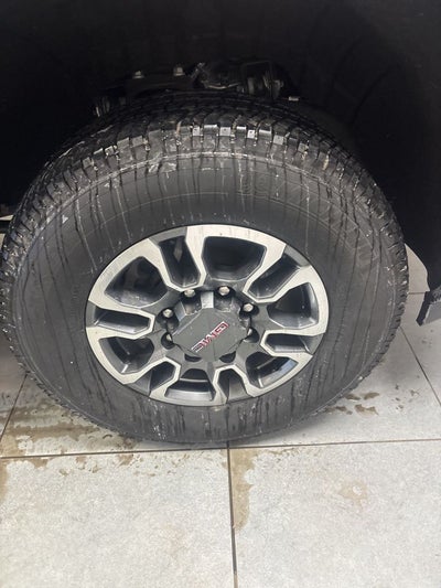 2025 GMC Sierra 2500HD 4WD Crew Cab Long Bed SLE