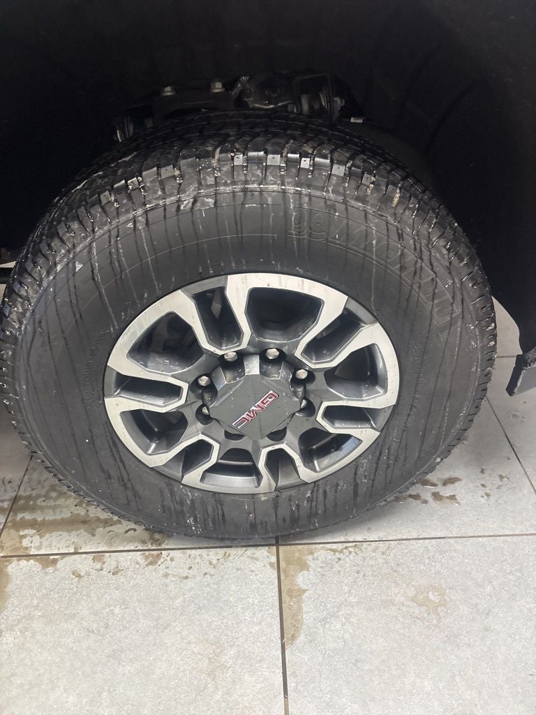 2025 GMC Sierra 2500HD 4WD Crew Cab Long Bed SLE