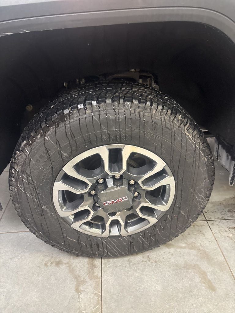 2025 GMC Sierra 2500HD 4WD Crew Cab Long Bed SLE