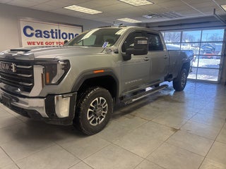 2025 GMC Sierra 2500HD 4WD Crew Cab Long Bed SLE