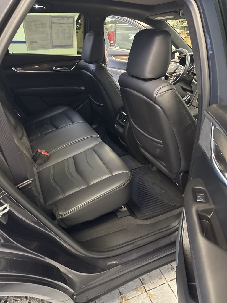 2017 Cadillac XT5 Platinum