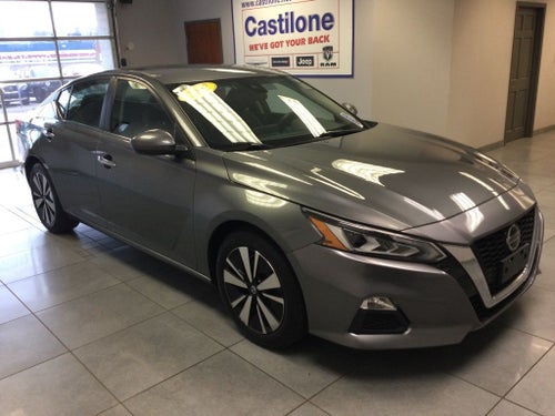 2022 Nissan Altima SV FWD