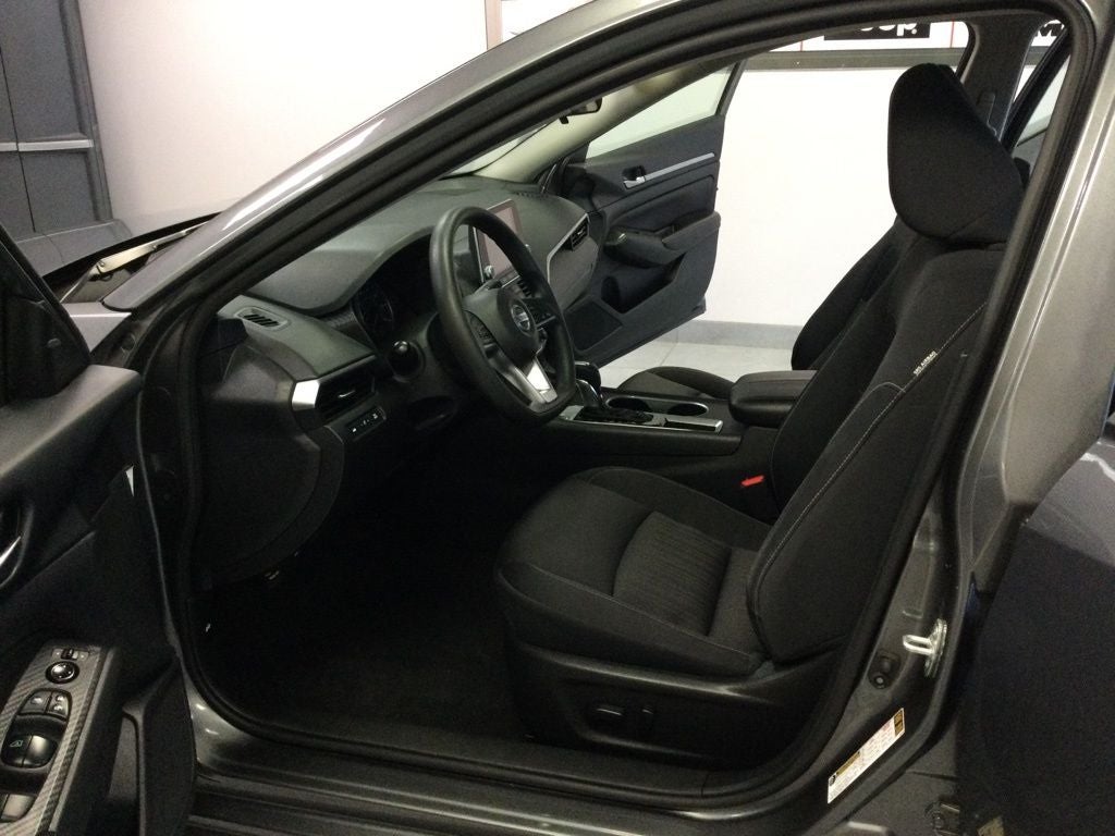 2022 Nissan Altima SV FWD