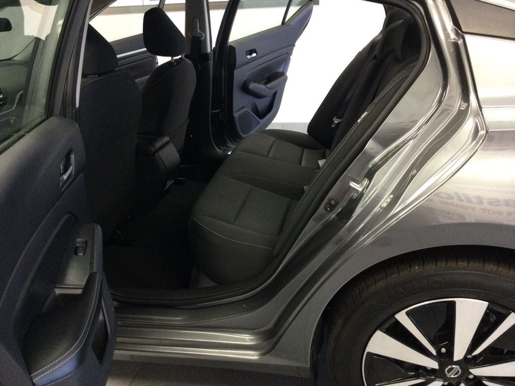 2022 Nissan Altima SV FWD