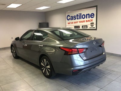 2022 Nissan Altima SV FWD