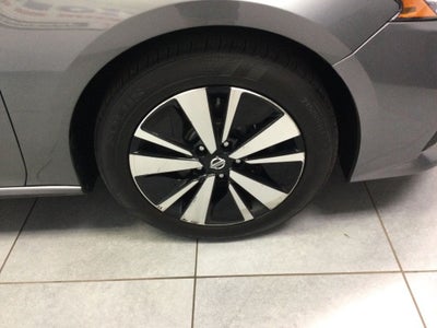 2022 Nissan Altima SV FWD