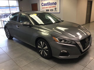 2022 Nissan Altima SV FWD