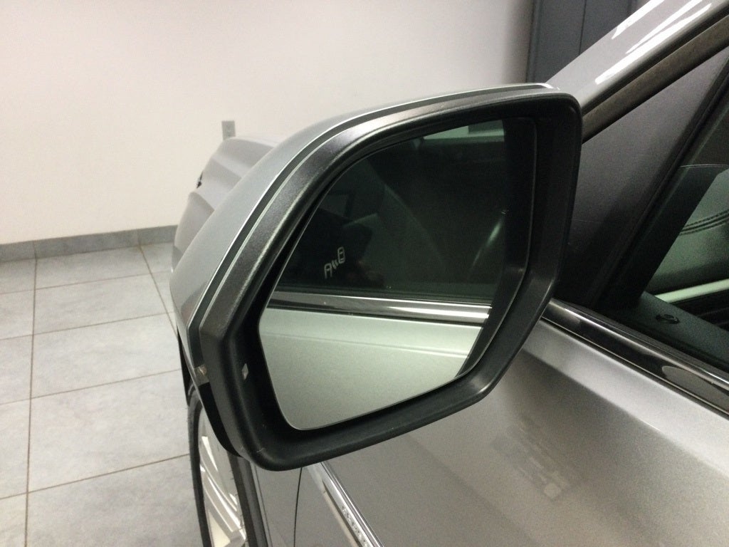 2020 Volkswagen Atlas Cross Sport 2.0T SE w/Technology