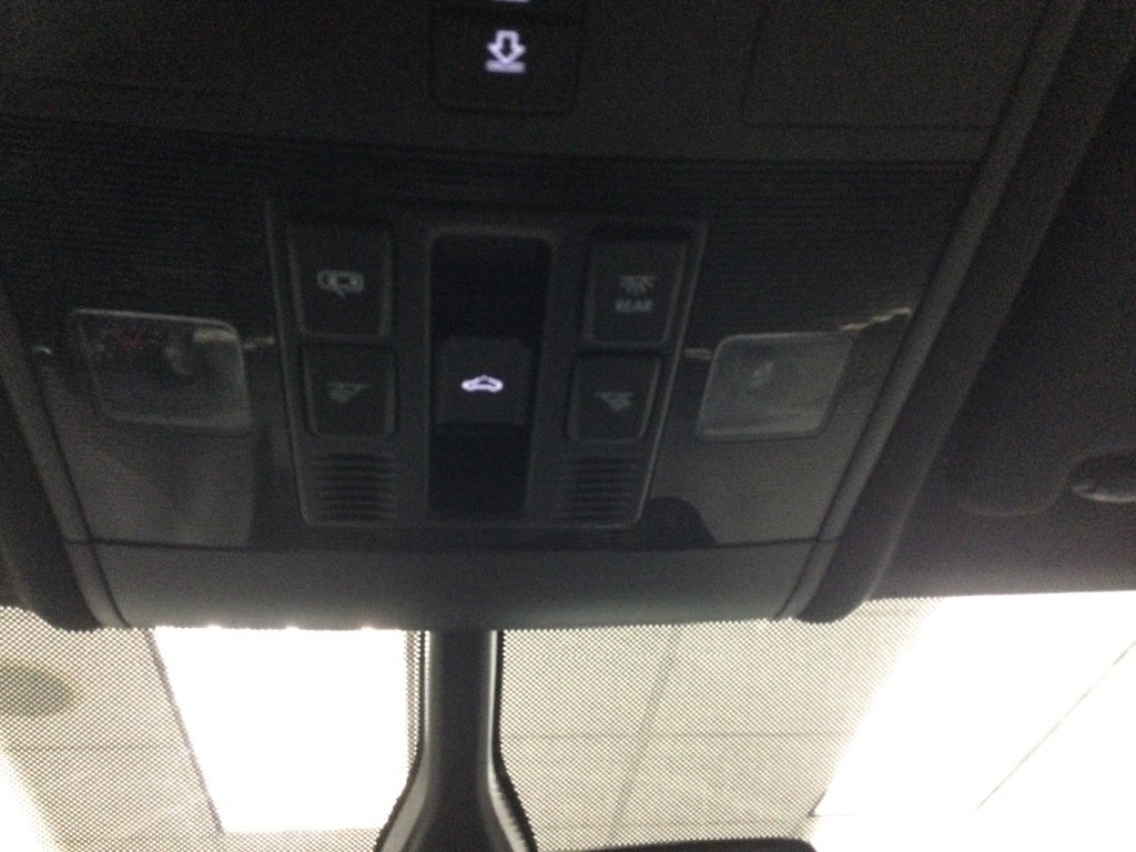 2020 Volkswagen Atlas Cross Sport 2.0T SE w/Technology