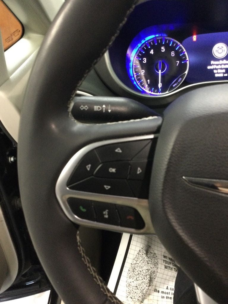 2024 Chrysler Pacifica Touring L