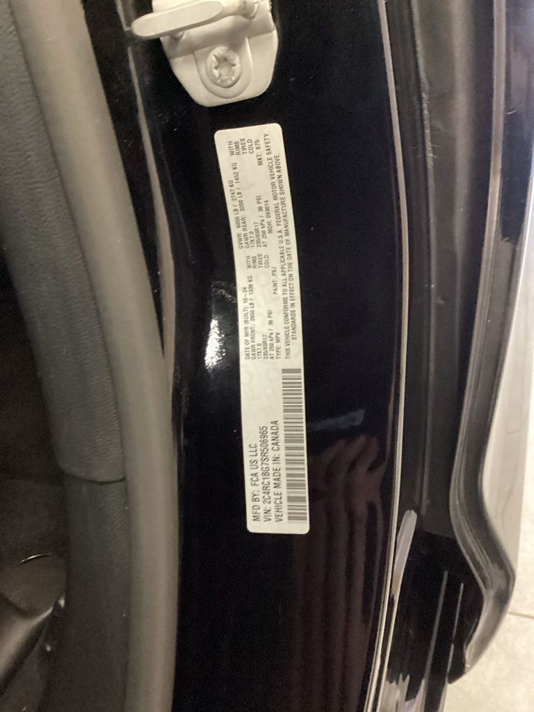 2025 Chrysler Pacifica Select