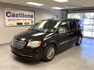 2013 Chrysler Town &amp; Country Touring-L