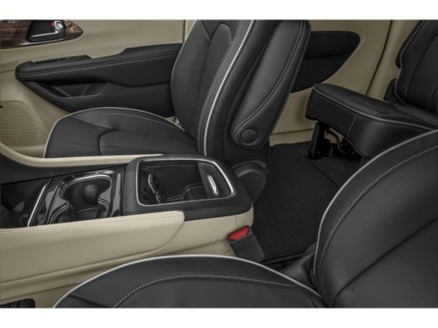 2025 Chrysler Pacifica Limited AWD